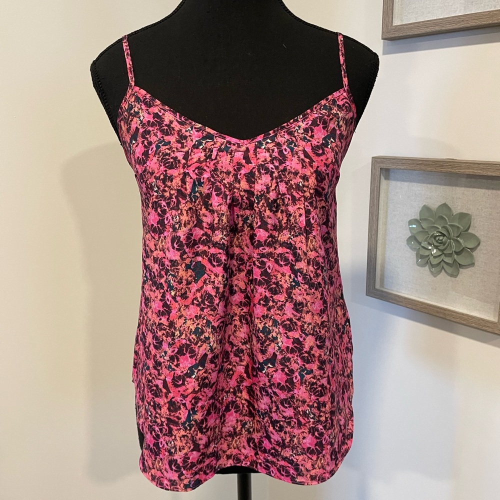 Aritzia Talula Vibrant Pink and Black Abstract Print Camisole